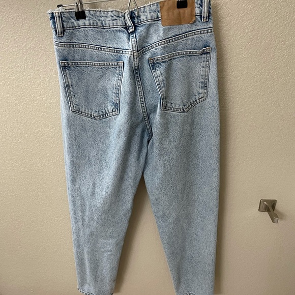 Zara Mom Jeans - Picture 2 of 4
